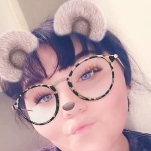 Meet your Posher, Jasmine